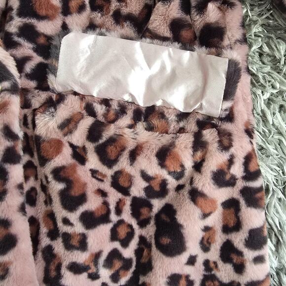 Steve Madden Coat Womens Sz M Pink Leopard Faux Fur Button Front Mob Wife - Picture 9 of 10